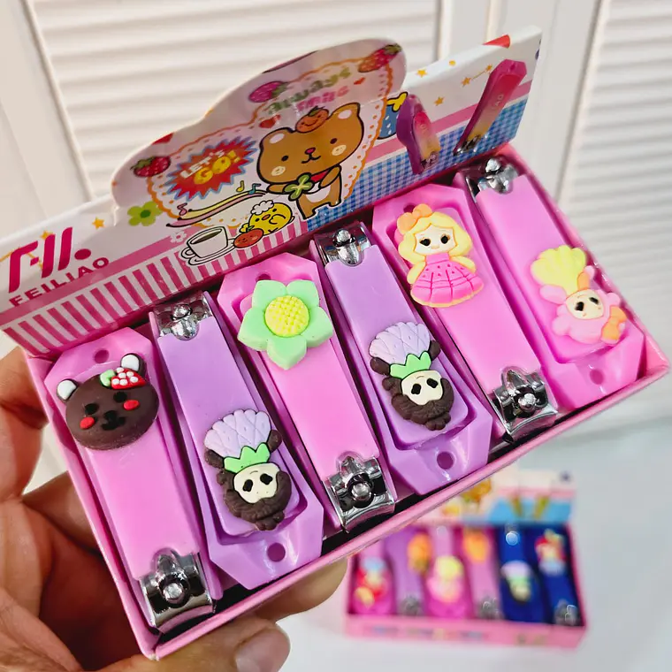 CAJITA CON 12 CORTAUÑAS KAWAII 3D CON CUBIERTA DE PLÁSTICO🥰 4