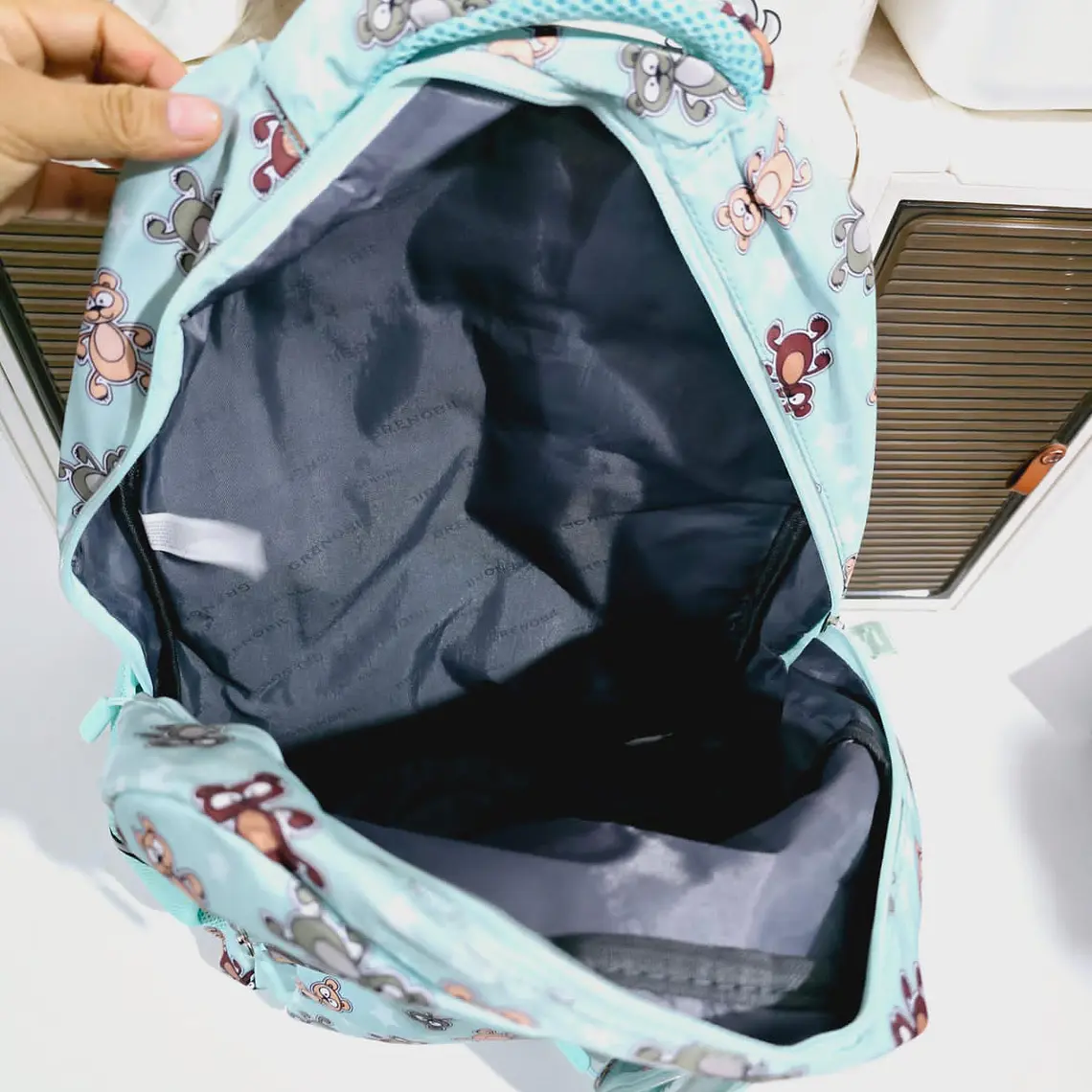COMBO MOCHILA Y LAPICERA GRENOBIL MOD# A10268 10