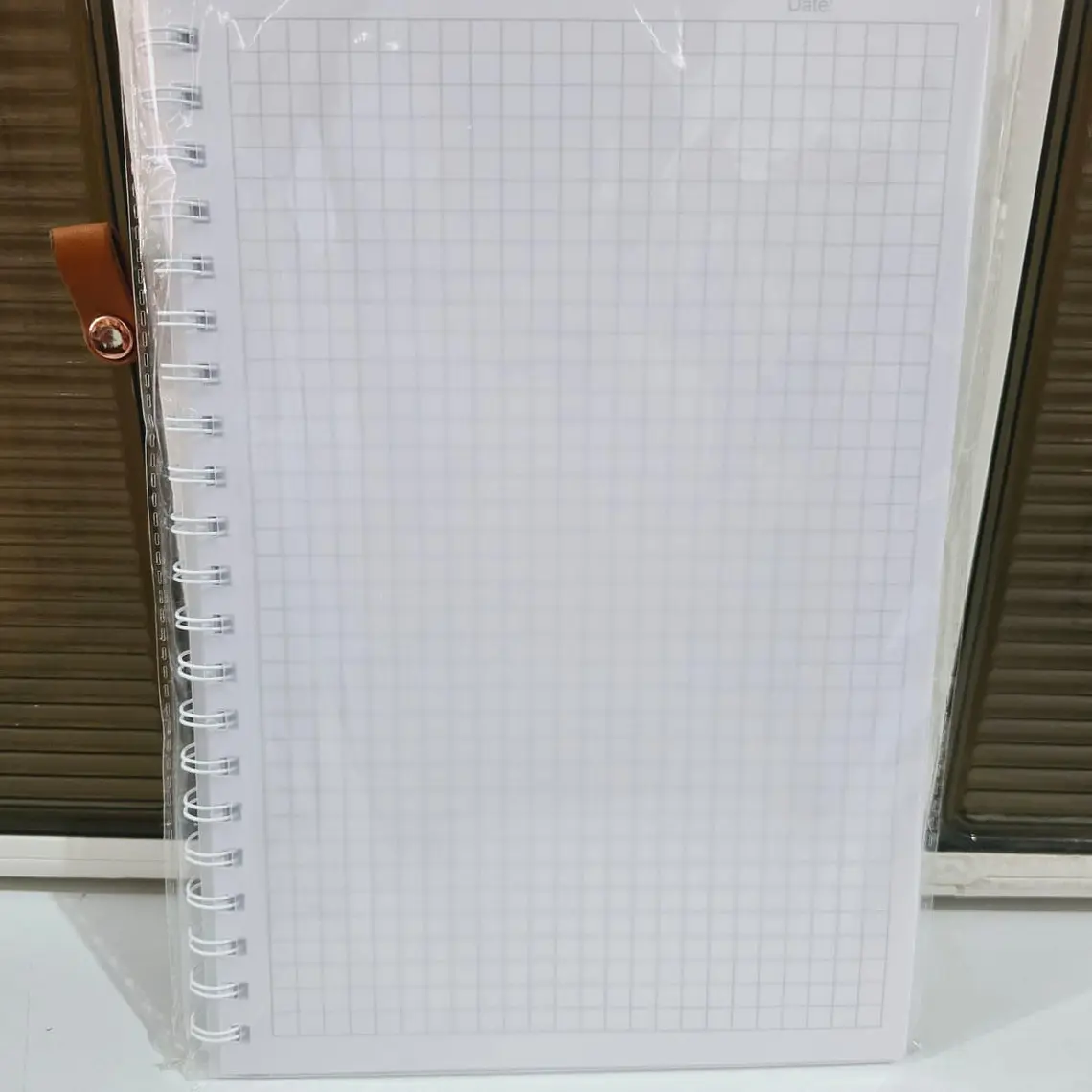 (CUADRO)LIBRETA PROFESIONAL PASTA TRANSPARENTE CON 100 HOJAS  MOD#TK-0121BJ 1