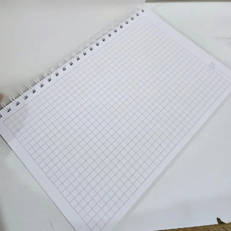 (CUADRO)LIBRETA PROFESIONAL PASTA TRANSPARENTE CON 100 HOJAS  MOD#TK-0121BJ 2