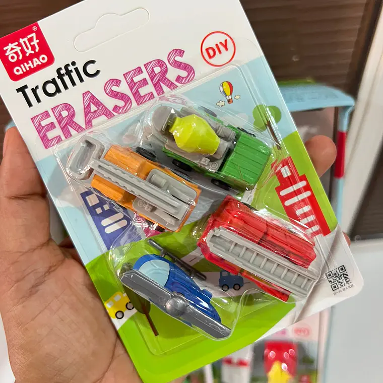 SET DE GOMAS/FIGURITAS VARIOS MODELOS (NIÑO) (incluye entre 3 a 5 gomitas) 15