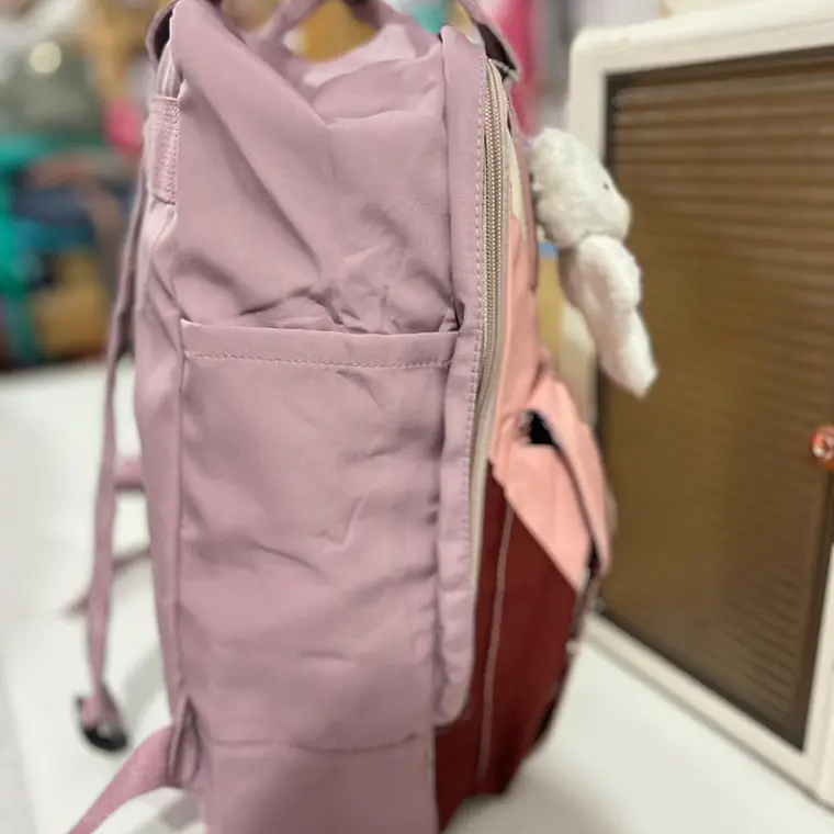MOCHILA TIPO PAÑALERA JUVENIL CON LLAVERO OSITO MOD# BA BU DING 14