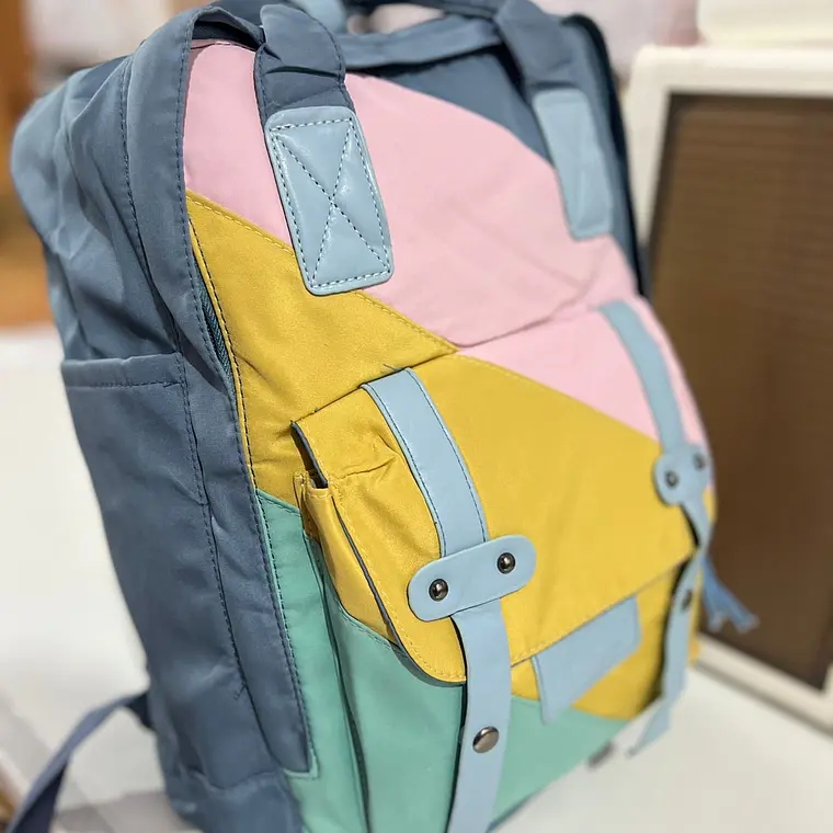 MOCHILA TIPO PAÑALERA JUVENIL CON LLAVERO OSITO MOD# BA BU DING 8