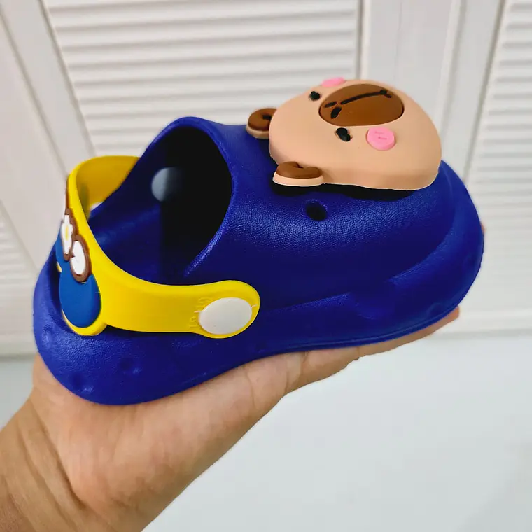 SANDALIAS CROCS DISEÑO CAPYBARA 3D (GOOD) TALLA DEL 18 AL 23 (MEX DEL 13 AL 15)MOD# 2688A-3 4