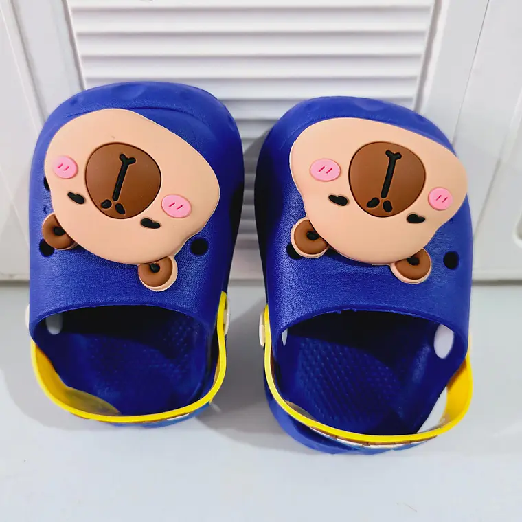 SANDALIAS CROCS DISEÑO CAPYBARA 3D (GOOD) TALLA DEL 18 AL 23 (MEX DEL 13 AL 15)MOD# 2688A-3 5