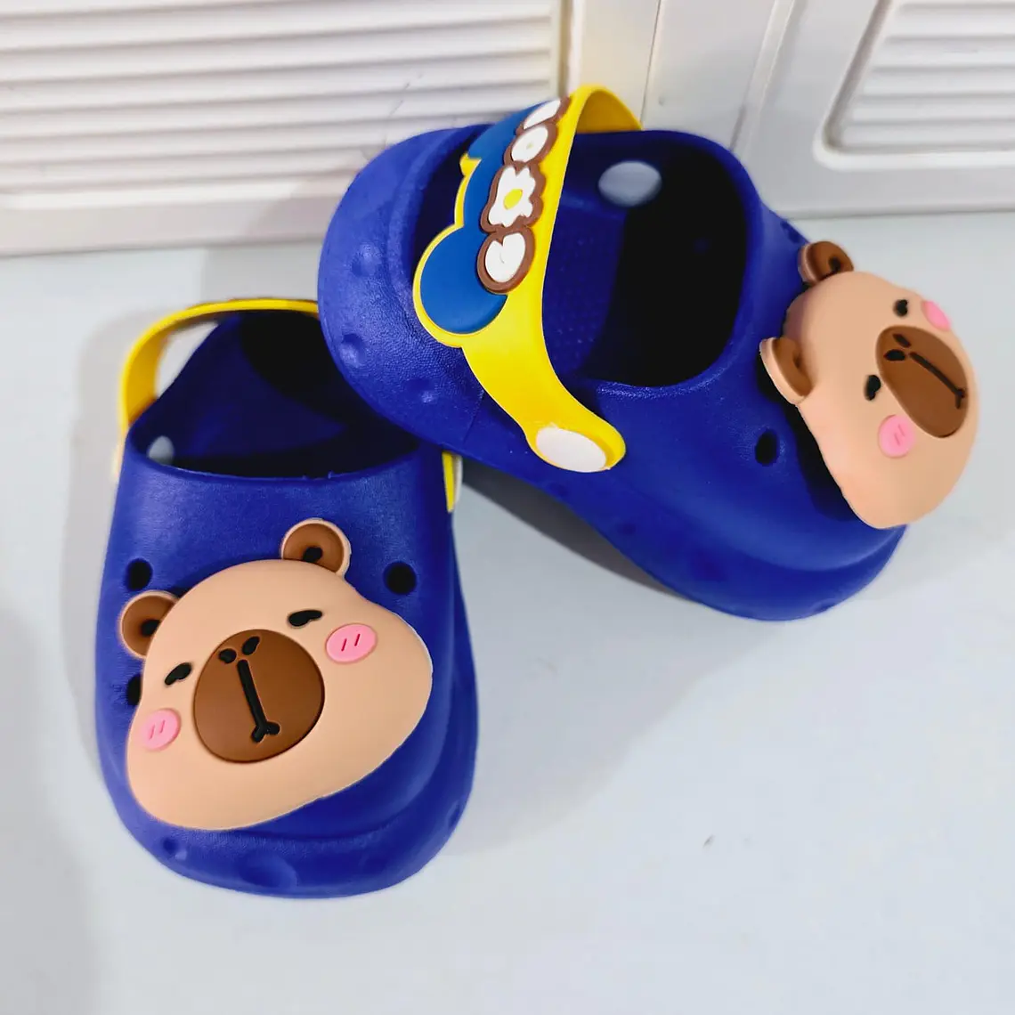 SANDALIAS CROCS DISEÑO CAPYBARA 3D (GOOD) TALLA DEL 18 AL 23 (MEX DEL 13 AL 15)MOD# 2688A-3 10
