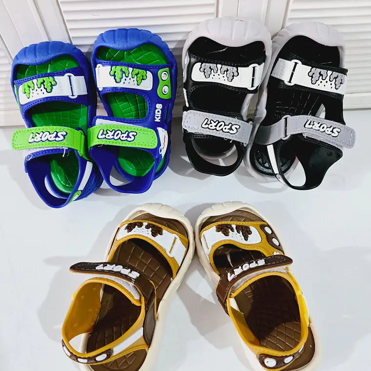 HUARACHES INFANTILES DISEÑO TIBURON TALLAS DEL 26 AL 30 (MEX.DEL 16 AL 20 MOD# 878+1🦈 2