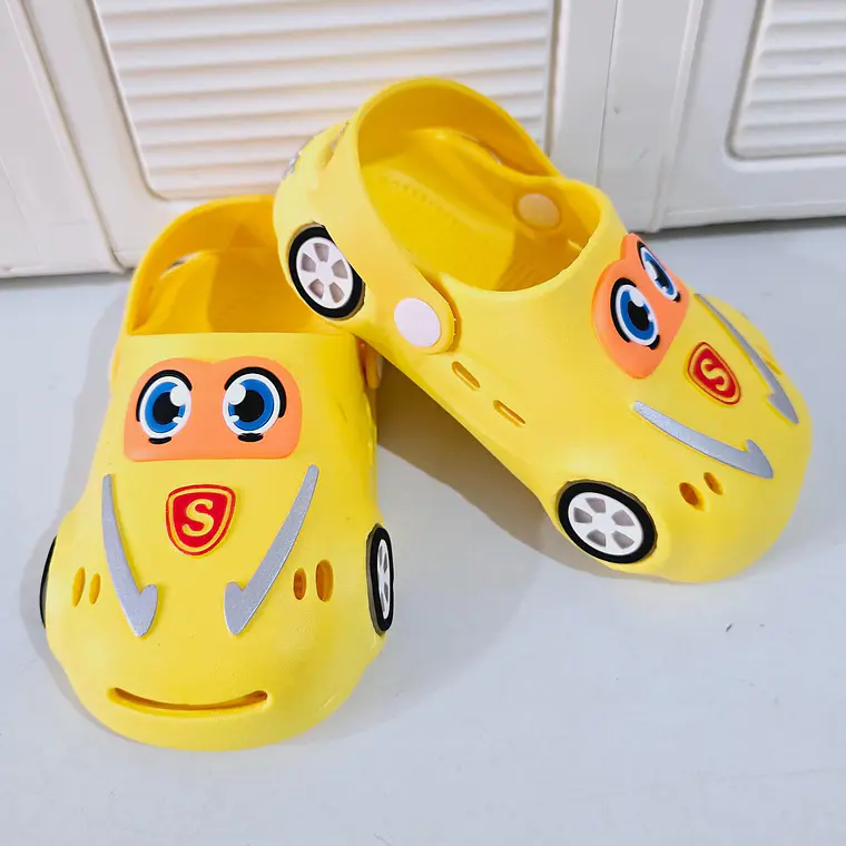 SANDALIAS CROCS DISEÑO CARRITO CON LUZ LED TALLAS DEL 20 AL 25 (MEX. DEL 12 AL 15 )MOD# 2027 4