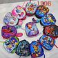 MOCHILA/PERSONAJES CON LAPICERA PARA PREESCOLAR CON LUZ LED MOD# 1206 - Miniatura 1