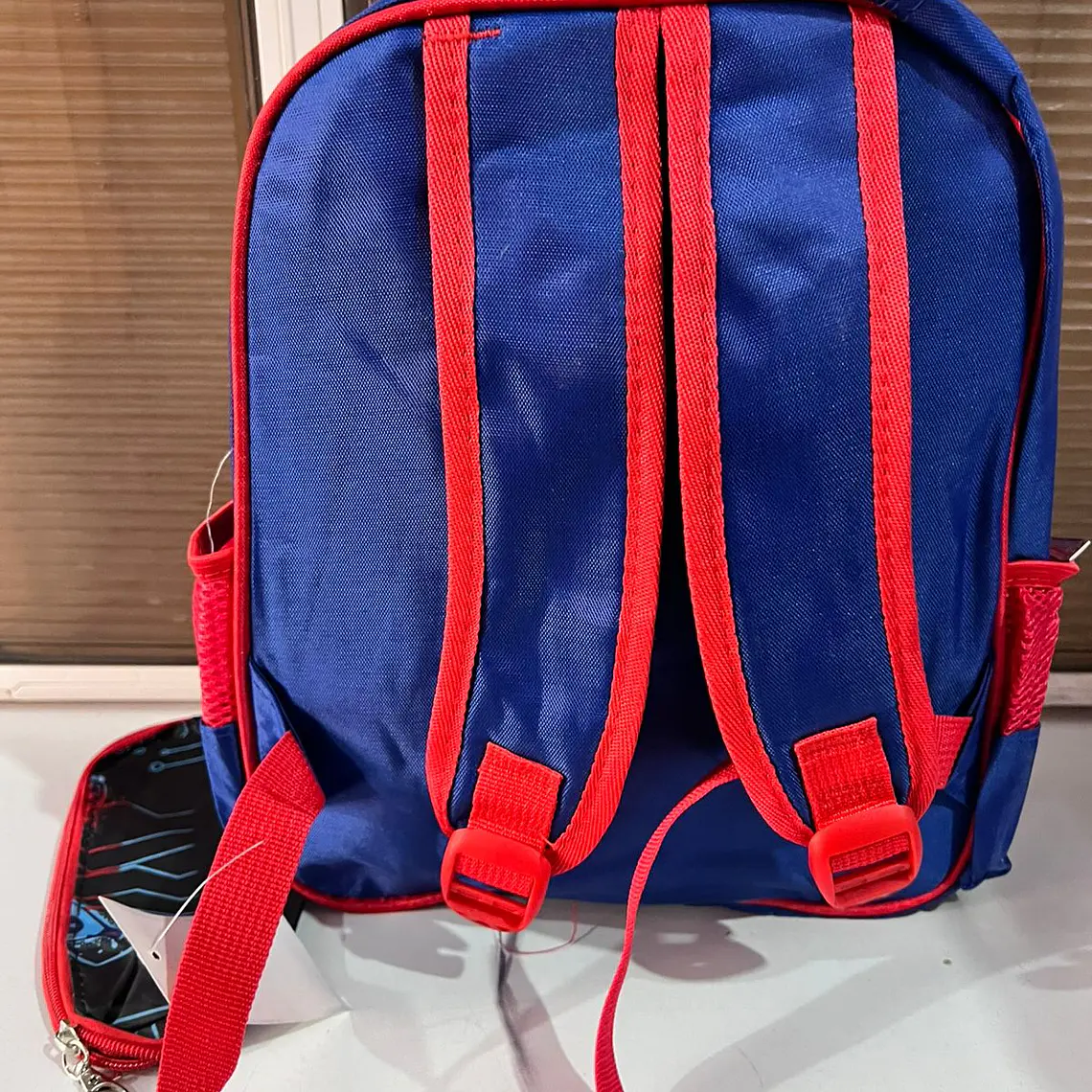 MOCHILA/PERSONAJES CON LAPICERA PARA PREESCOLAR CON LUZ LED MOD# 1206 16