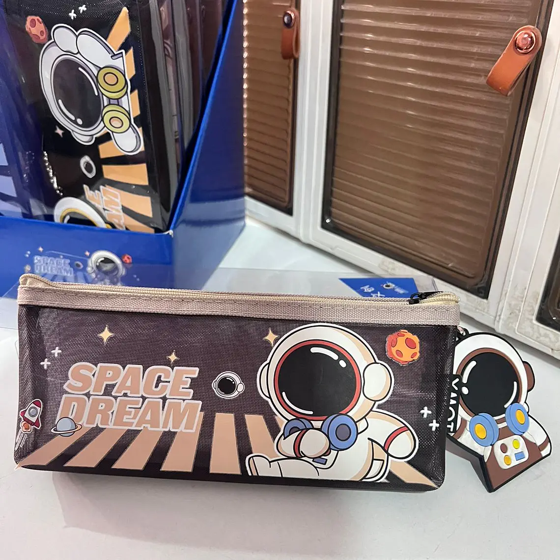 LAPICERA DISEÑO ASTRONAUTA MOD# H-434 4
