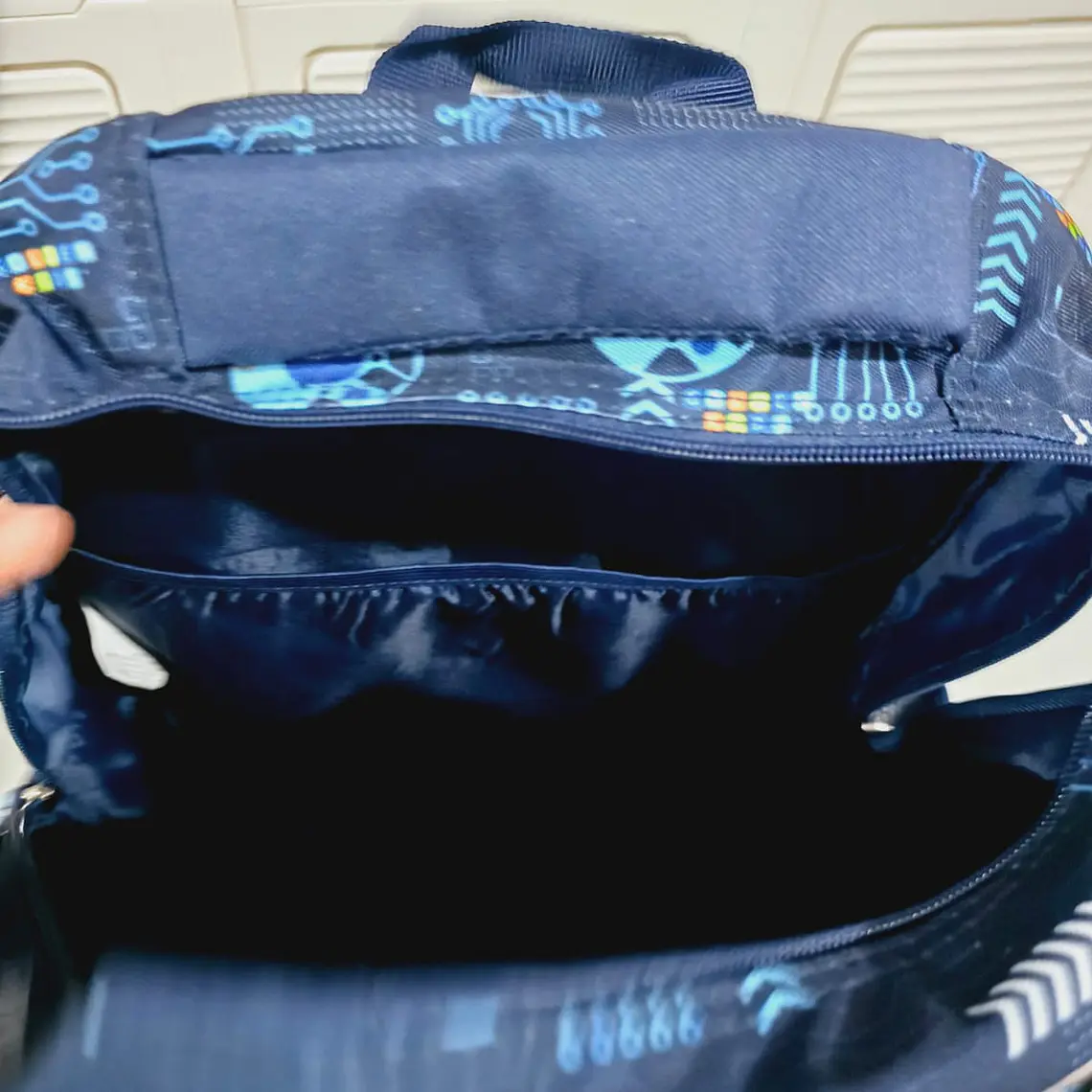 MOCHILA CON LUZ ORIGINAL GOLDEN DISEÑO DINOSAURIO (PRIMARIA)MOD# GF1672 3