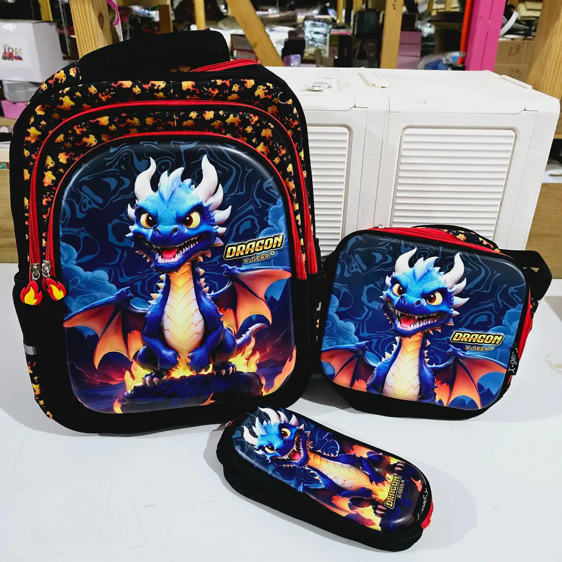 COMBO DE MOCHILA + LONCHERA + LAPICERA   ORIGINAL X-GEAR DRAGÓN (PRIMARIA)MOD# WLX1006  1