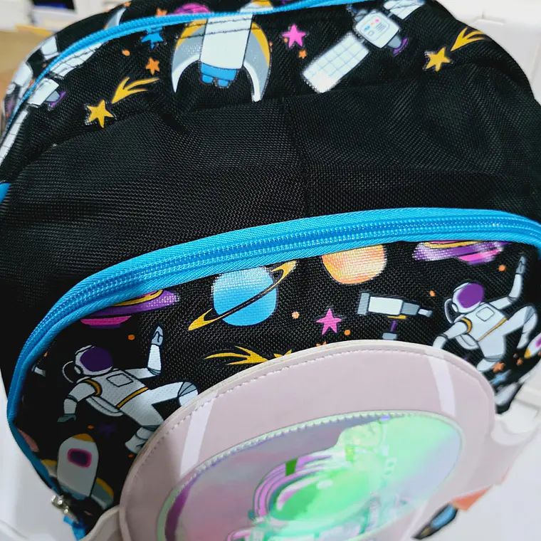 MOCHILA ORIGINAL X-GEAR ASTRONAUTA 3D (PRIMARIA) MOD# MIX1011 4