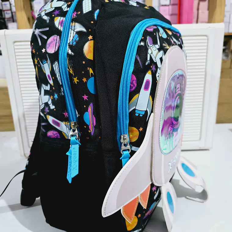 MOCHILA ORIGINAL X-GEAR ASTRONAUTA 3D (PRIMARIA) MOD# MIX1011 2