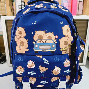 MOCHILA DISEÑO CAPYBARA JUVENIL CON LAPICERA MOD# 71615