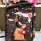 MOCHILA DISEÑO CAPYBARA JUVENIL CON LAPICERA MOD# 62119 - Miniatura 4