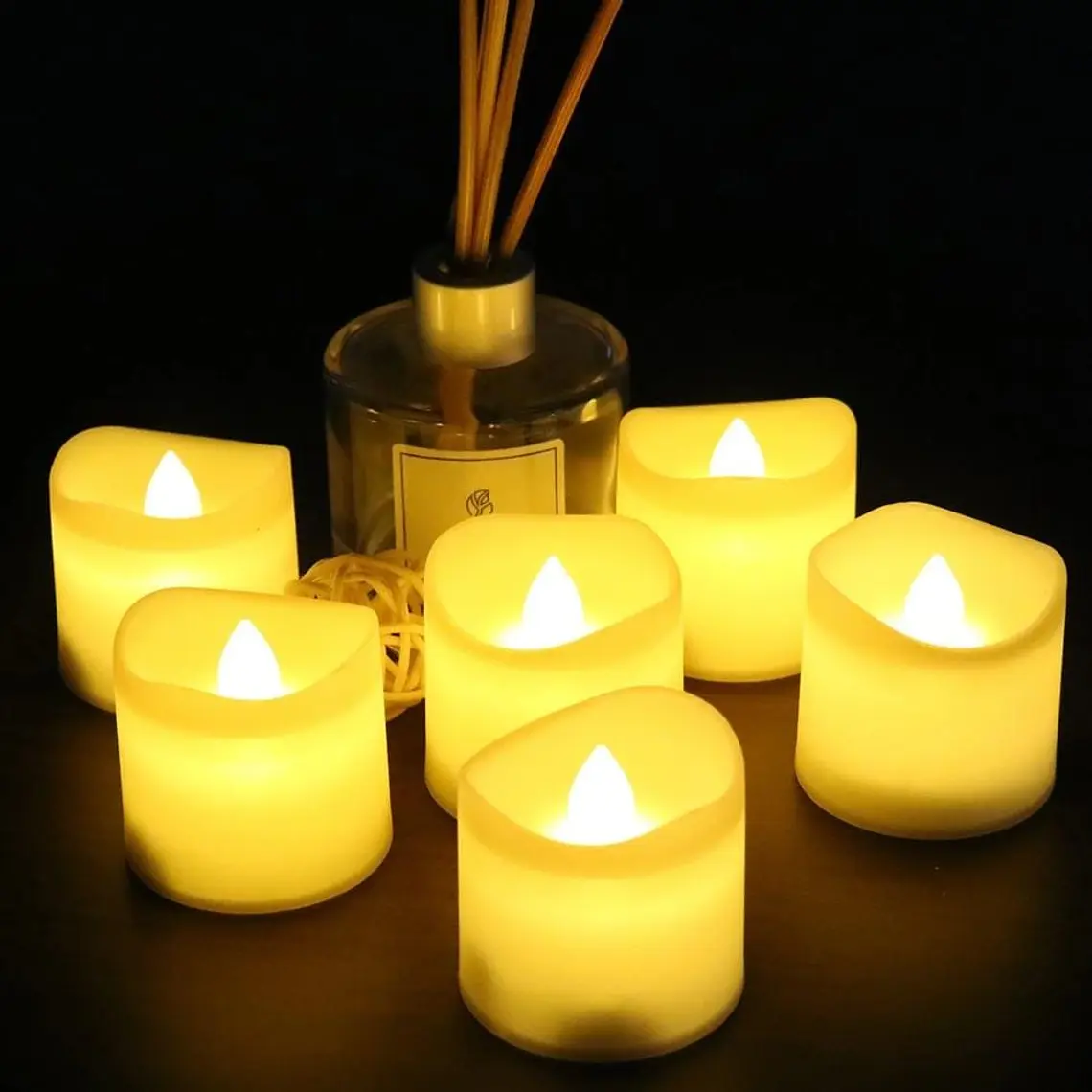CAJITA CON 24 VELAS BLANCAS/ LUZ CALIDA PARA DECORAR MOD# LED-160 4