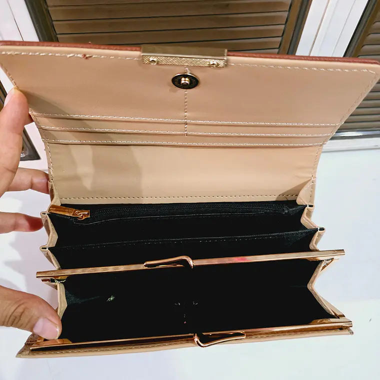 CARTERA/MONEDERO MOD# SM-15-244 Y 45 12