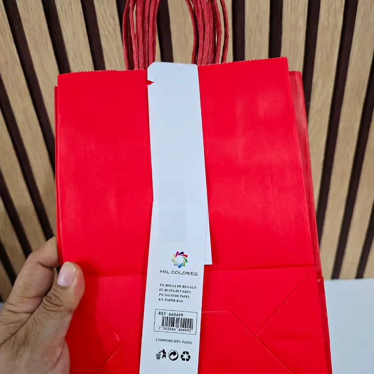 PAQ DE 6 BOLSAS DE REGALO/COLORES LISOS VARIOS MODELOS (22X16CM)🎁🛍️ 5