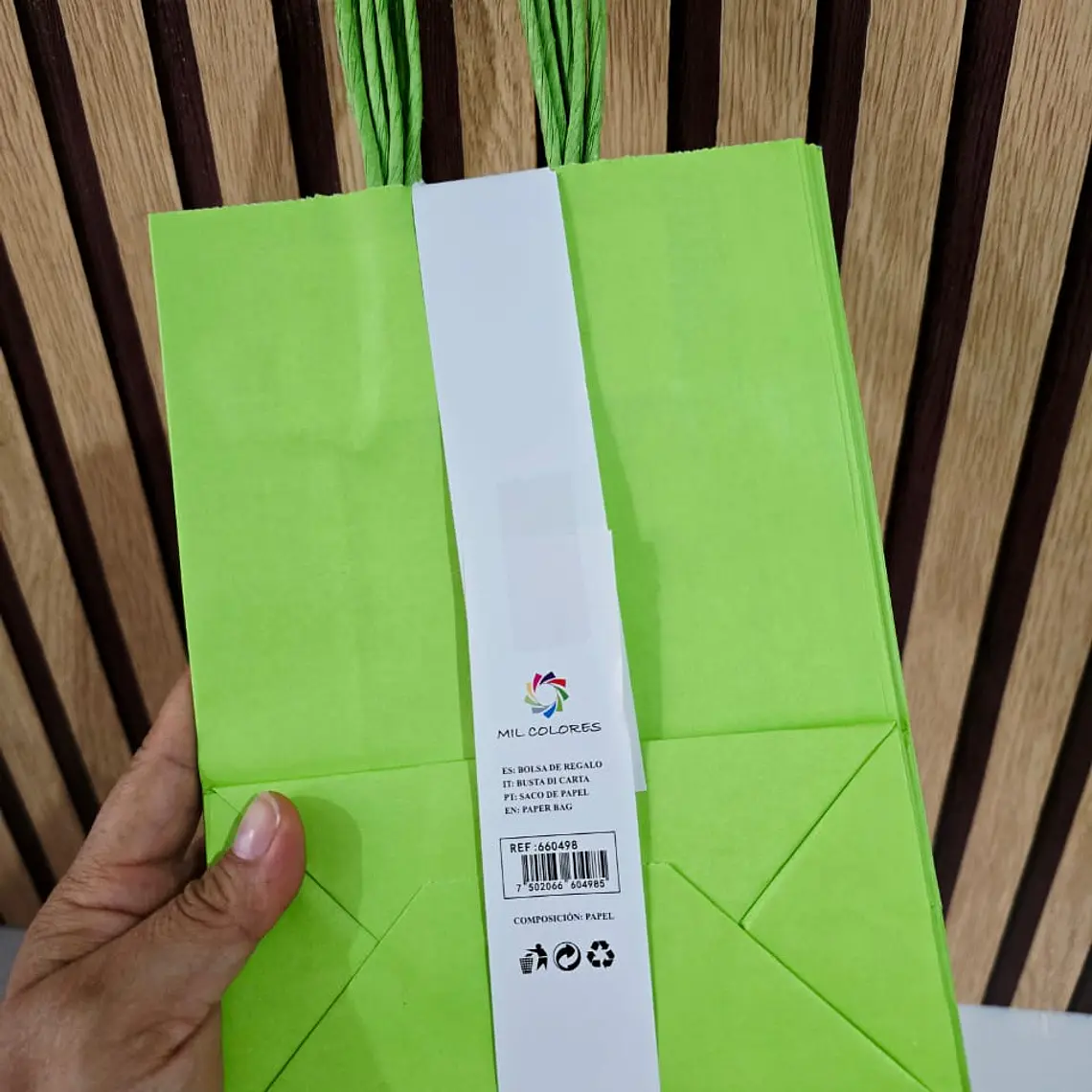 PAQ DE 6 BOLSAS DE REGALO/COLORES LISOS VARIOS MODELOS (22X16CM)🎁🛍️ 7