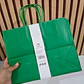 PAQ DE 4 BOLSAS DE REGALO/COLORES LISOS VARIOS MODELOS (25x11.5x31CM)🛍️✨ - Miniatura 8