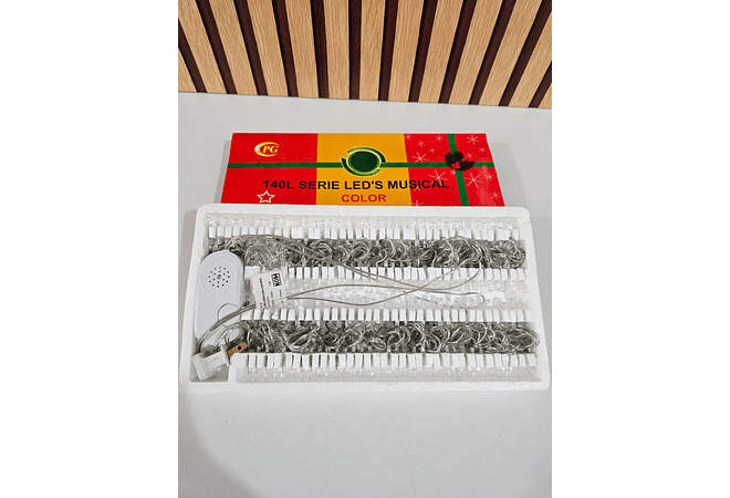 7 MTS SERIE  MÚSICAL/LUZ LED DE COLORES MOD# CA7141C  🎼