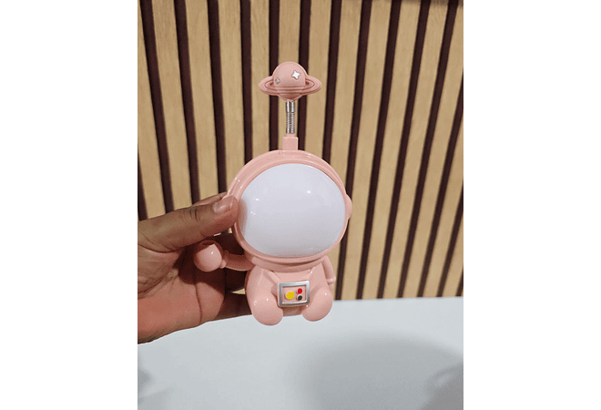 LÁMPARA RECARGABLE DISEÑO ASTRONAUTA/SATURNO 🪐 MOD# 121OU