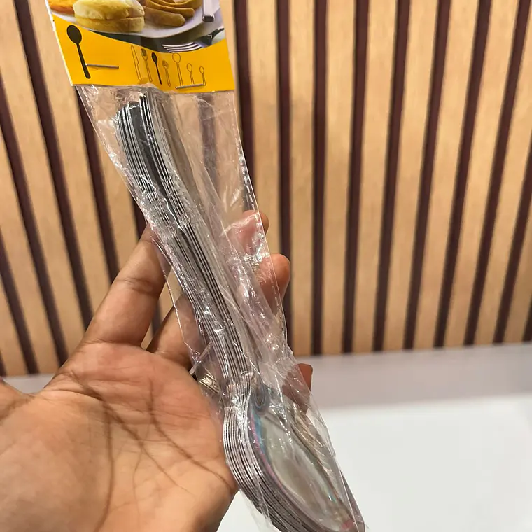 DOCENA DE CUCHARAS SOPERAS Y TENEDORES 2