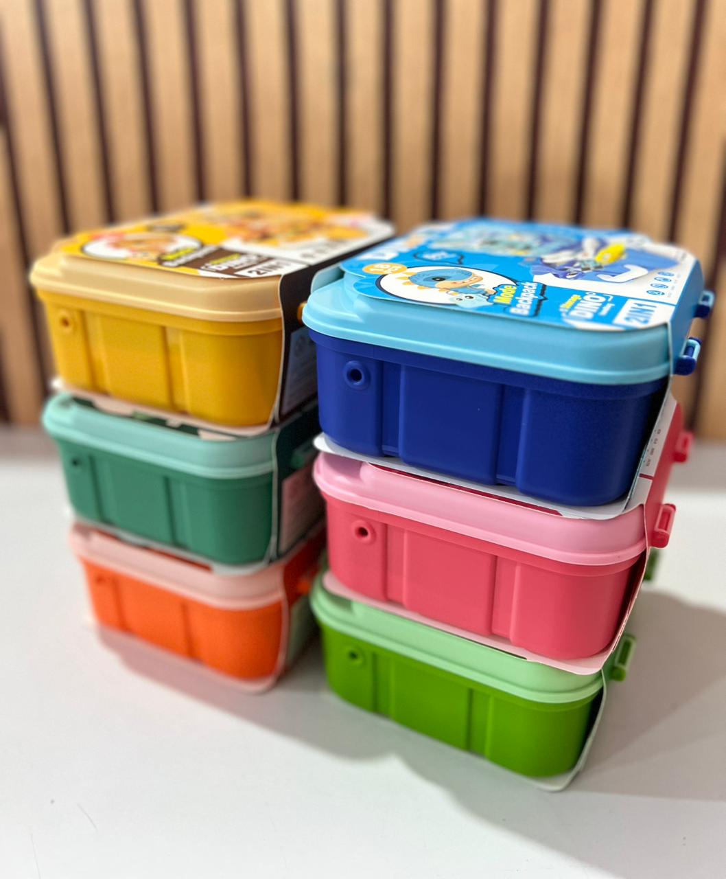 SET DE JUGUETE DINO CON ACCESORIOS DE ACUERDO A SU TEMÁTICA