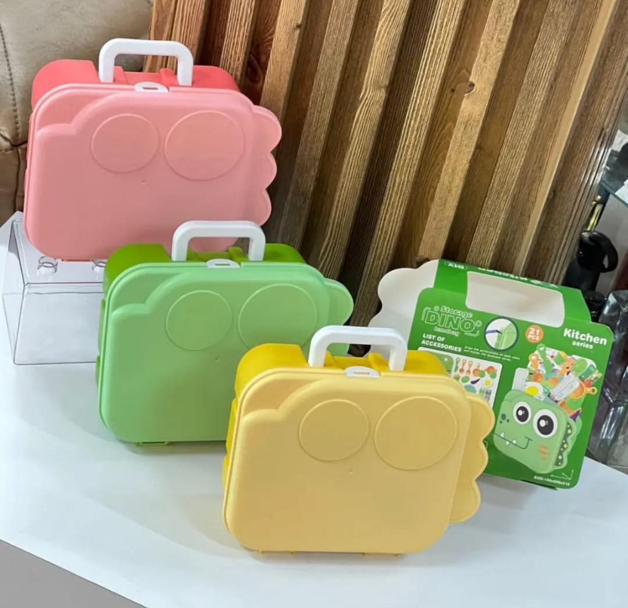 SET DE JUGUETE DINO CON ACCESORIOS DE ACUERDO A SU TEMÁTICA