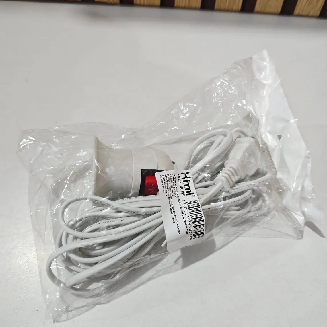 (3.90) M. EXTENSIÓN SOCKET CON APAGADOR MOD# SNA-5831 4