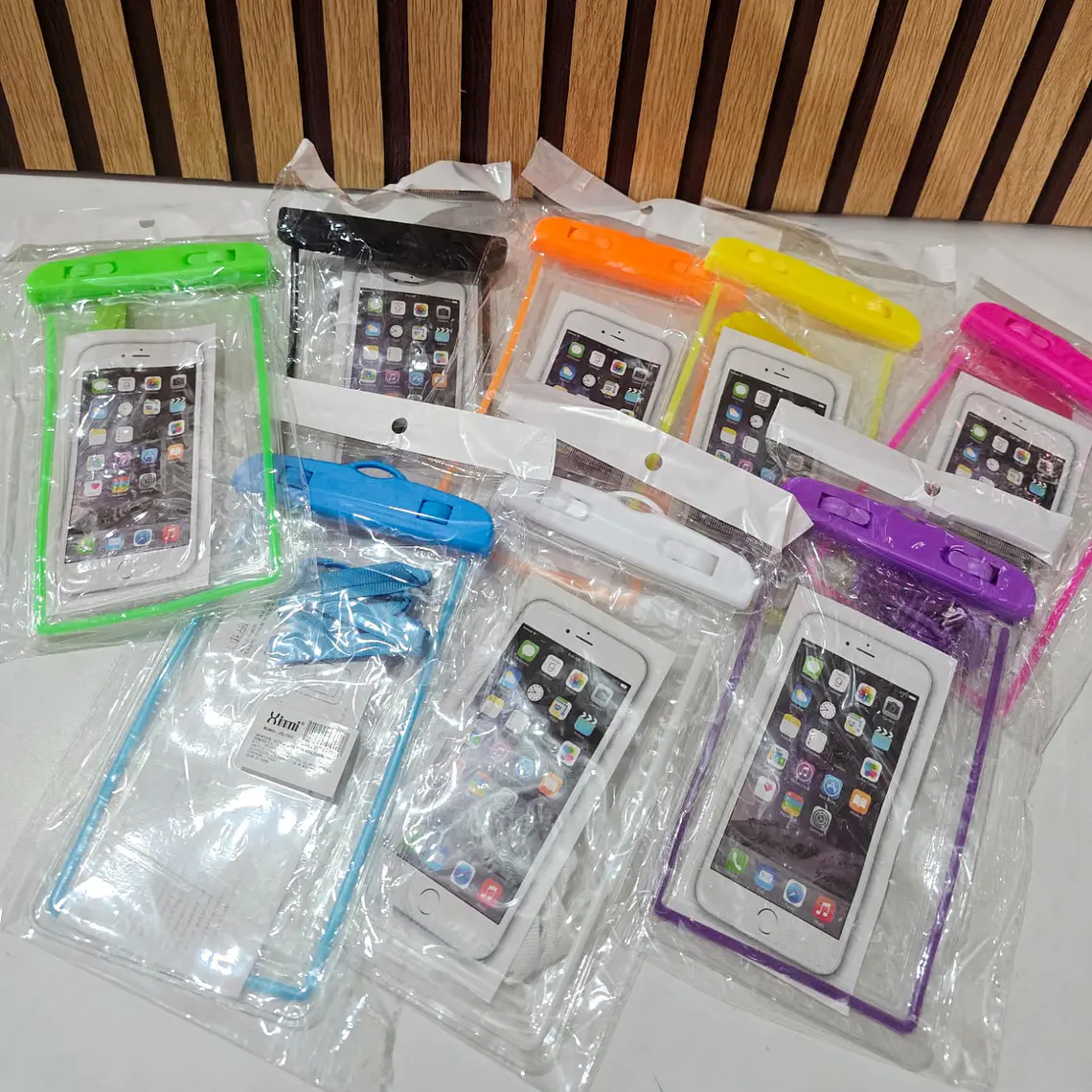 FUNDAS IMPERMEABLES CONTRA EL AGUA(PARA TELÉFONO) MOD# JSL.7001 (3 NEGRA) 2