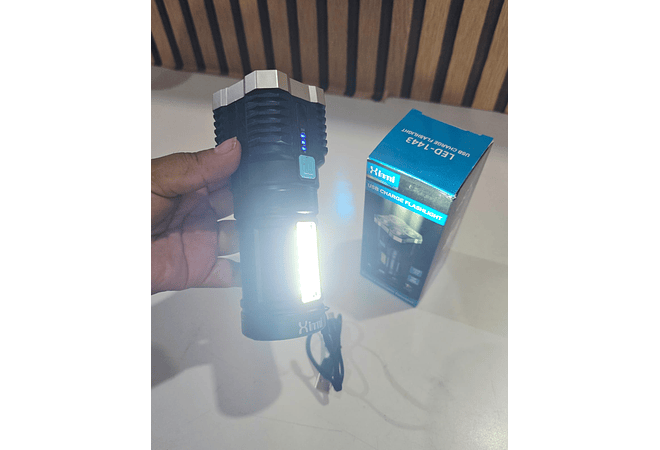 LINTERNA RECARGABLE/XINMI DE 4 NÚCLEOS MOD# LED-1443🔦