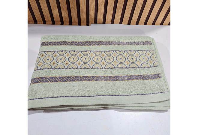 TOALLA PARA BAÑO/NUEVO MODELO (CIRCULOS) MOD# T-30574