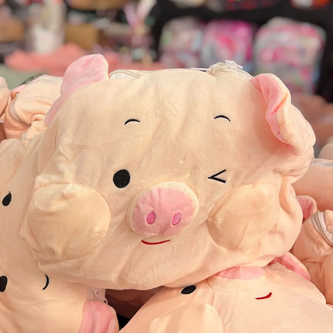 2 EN 1 ALMOHADA/FRAZADA DISEÑO CERDITO  🐷 7