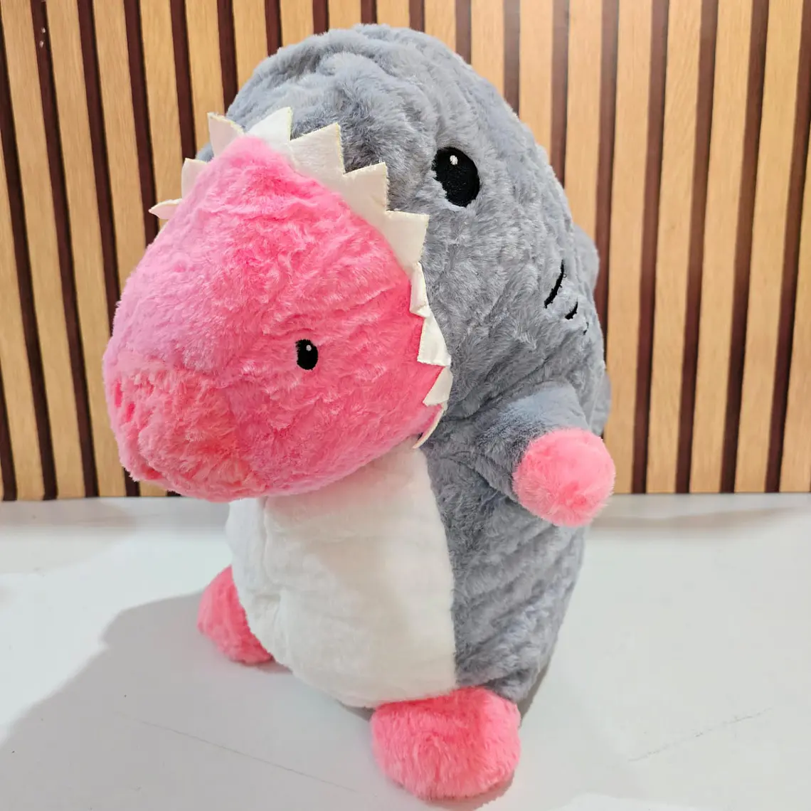 PELUCHE DISEÑO TIBURÓN CON FRAZADA MOD# 018 🦈🥰 6