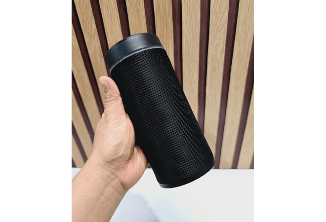 BOCINA CON SOPORTE PARA TELÉFONO Y BLUETOOTH MOD# FM-5152  