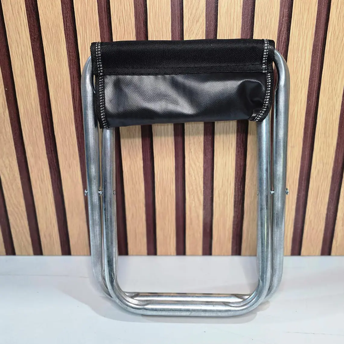 BANCO NEGRO PLEGABLE (PEQUEÑO) MOD# HWY-0402🪑 3