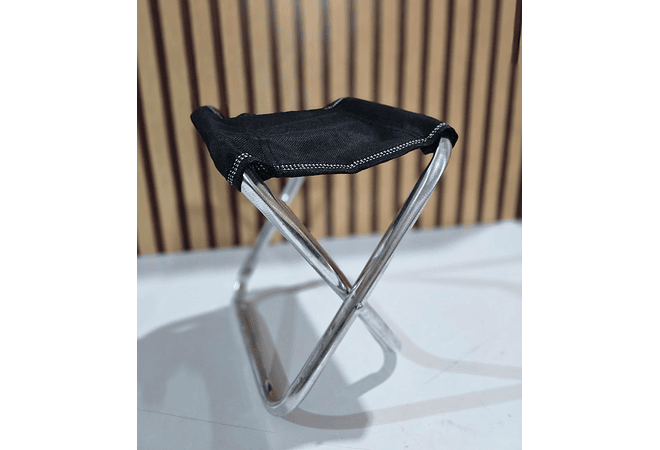 BANCO NEGRO PLEGABLE (PEQUEÑO) MOD# HWY-0402🪑