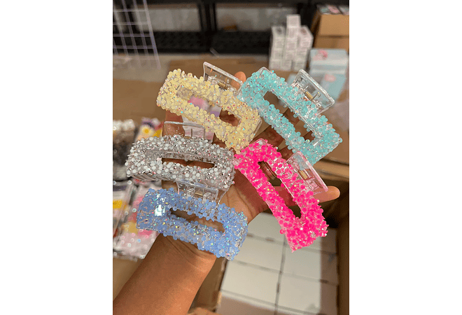 DOCENA DE PINZAS HAWAIANA PARA EL CABELLO VARIOS MODELOS🌸🌺🪻