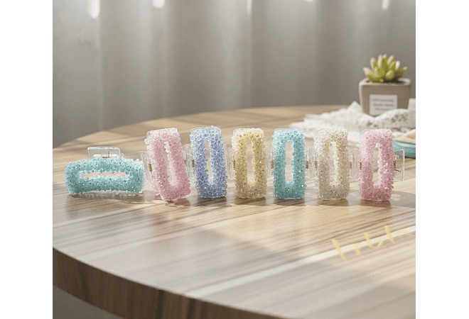 DOCENA DE PINZAS HAWAIANA PARA EL CABELLO VARIOS MODELOS🌸🌺🪻