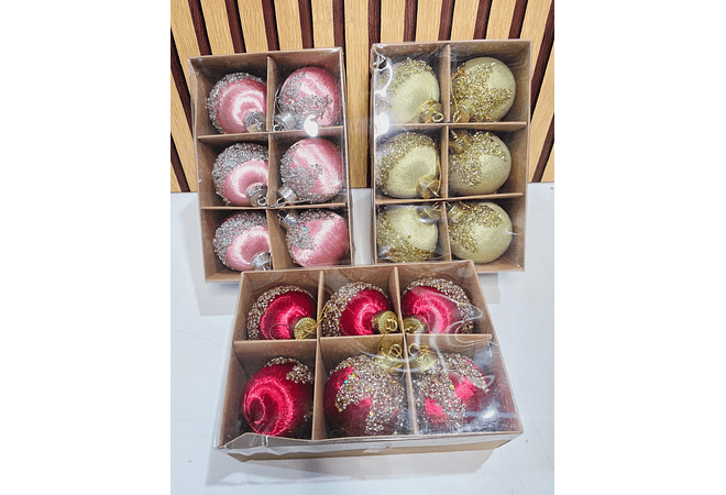CAJITA CON 6 ESFERAS  NAVIDEÑAS CON LENTEJUELAS MOD# N2632-7X72🌲❄️