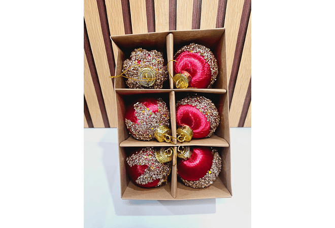 CAJITA CON 6 ESFERAS  NAVIDEÑAS CON LENTEJUELAS MOD# N2632-7X72🌲❄️