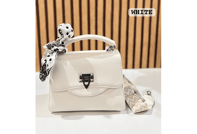 CROSS BODY CON COLGANTE LLAVERITO ESTRELLA MOD# Y805 💫⭐