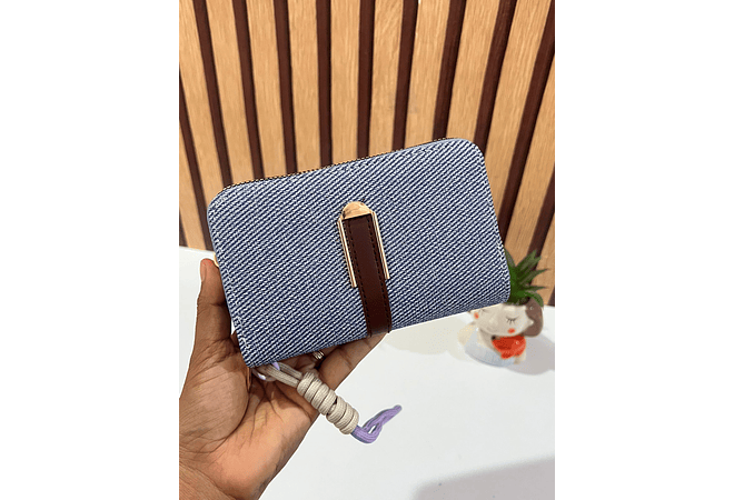 CARTERA/MONEDERO DOBLE CIERRE CON LLAVERITO (AL AZAR) MOD# W11931  👛