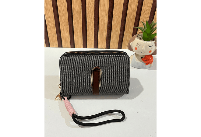 CARTERA/MONEDERO DOBLE CIERRE CON LLAVERITO (AL AZAR) MOD# W11931  👛