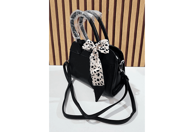 👜 BOLSO CON CINTA MOD# F831