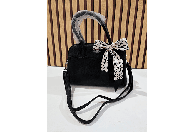 👜 BOLSO CON CINTA MOD# F831