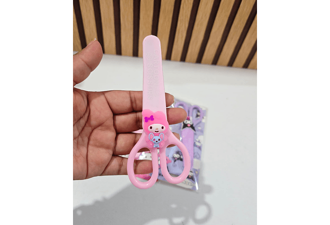 TIJERAS DISEÑO SANRIO MOD#9105 ✂️
